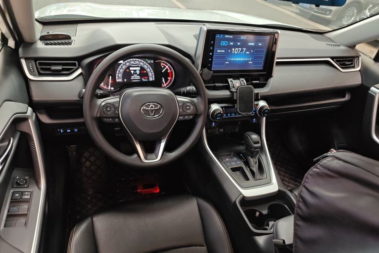 Used Toyota RAV4 2020 2.0L CVT Two-Wheel Drive Fashion Edition
