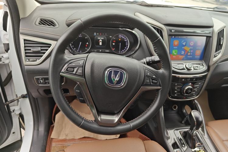 Used Changan CS75 2017 Shangkui Edition 1.5T Automatic Fengxiang Model
