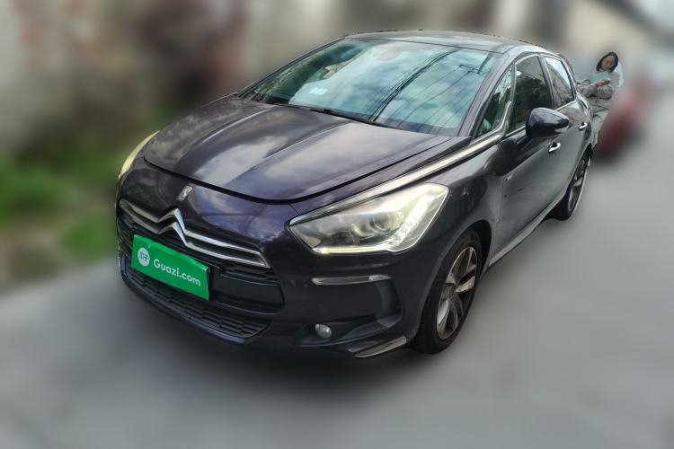 Used DS 5 2014 1.6T Luxury Edition THP200
