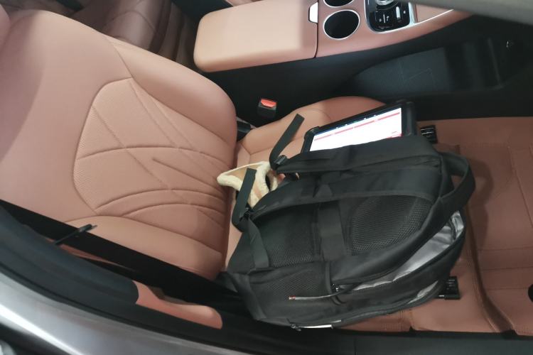 Used  L6 2025 EM-i 140km Starship Edition
