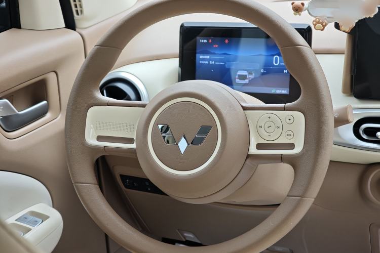 Used Wuling Hongguang MINIEV 2025 Four-Door Version Premium Edition
