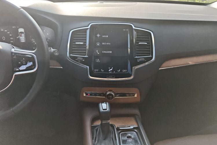 Used Volvo XC90 2019 T6 Zhiyi Edition 7-Seater China VI Standard
