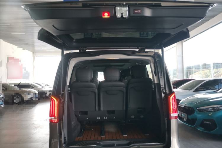 Used Mercedes-Benz V-Class 2018 V 260 Prestige Edition China VI
