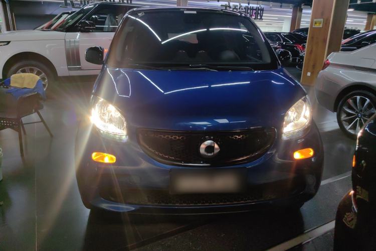 Used  forfour 2016 1.0L 52 kW Passion Edition
