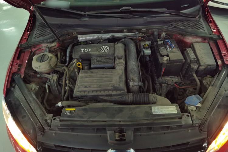 Used Volkswagen Golf 2016 230TSI Automatic Comfort Version
