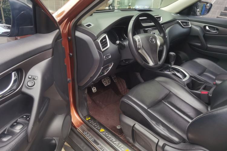 Used Nissan X-Trail 2014 2.0L CVT Comfort Edition 2WD
