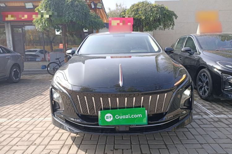 Used Hongqi E-QM5 2022 431 km Charge & Enjoy Edition
