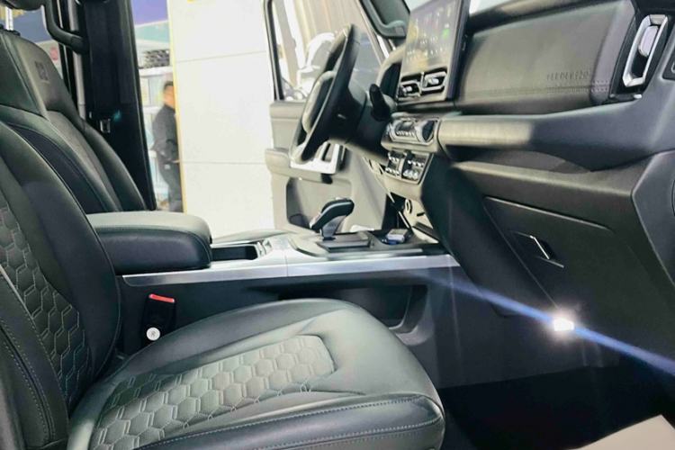 Used  T01 2024 2.0T Mechanic
