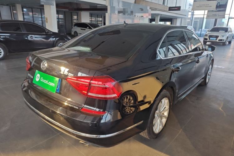 Used Volkswagen Passat 2017 330TSI DSG Luxury Edition

