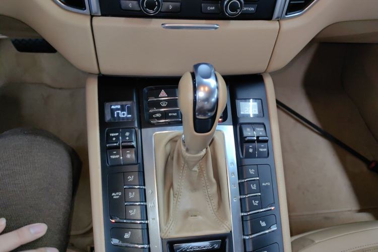 Used Porsche Macan 2014 Macan 2.0T
