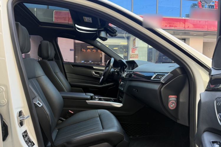 Used Mercedes-Benz E-Class 2015 Facelift E 200 L Sport Edition
