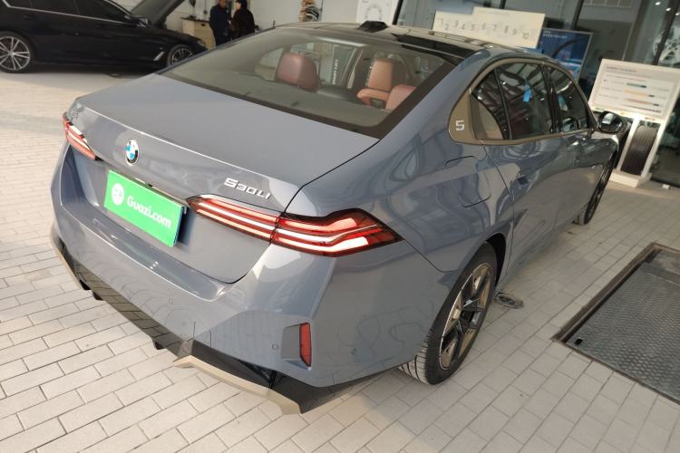 Used BMW 5 Series 2024 530Li Leading Model M Sport Package