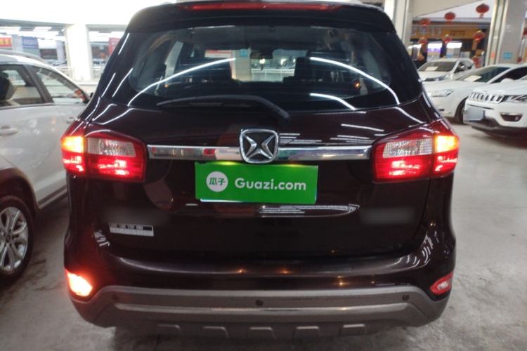 Used JMC Yusheng S350 2016 2.0T Automatic Two-Wheel Drive Gasoline Luxury Edition 5 Seats
