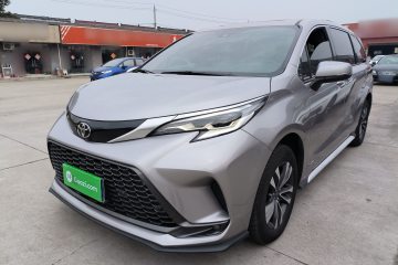 Used Toyota Granvia 2024 2.5L Hybrid Luxury Edition