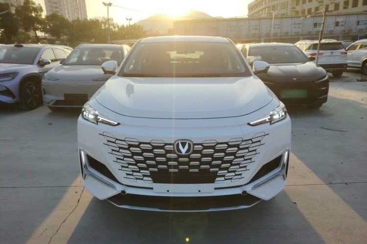 Used Changan UNI-K iDD 2024 Chuzhi iDD 1.5T 135km Smart & Fun Model
