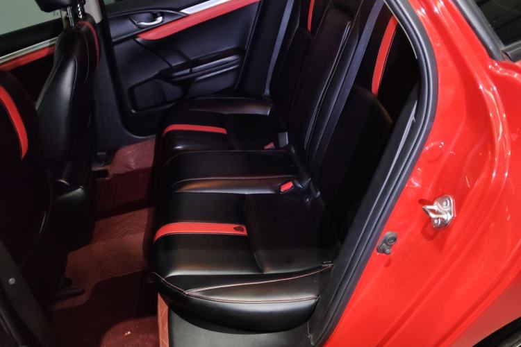 Used Honda Civic 2016 220TURBO CVT Luxury Edition
