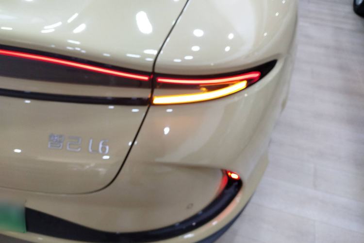 Used  L6 2024 Max Standard Edition
