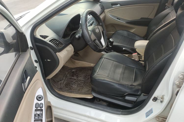 Used Hyundai Verna 2016 1.4L Manual Smart GLS Trim