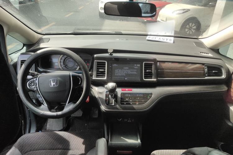 Used Honda Elysion 2016 2.4L Classic Edition

