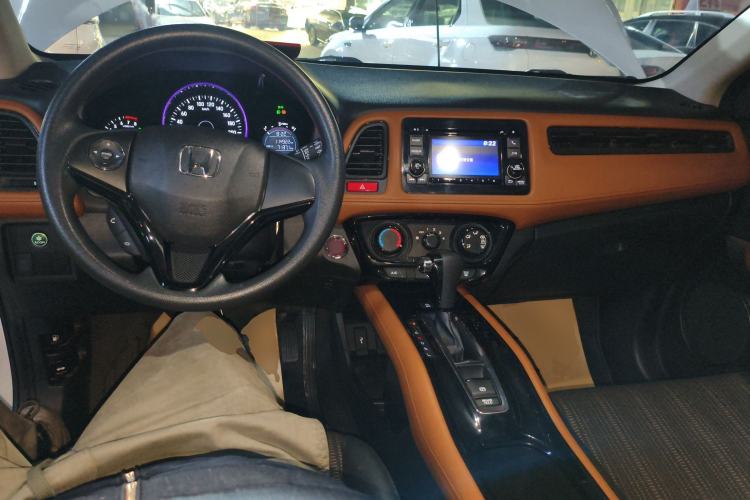 Used Honda Vezel 2017 1.8L CVT Front-Wheel Drive Pioneer Edition