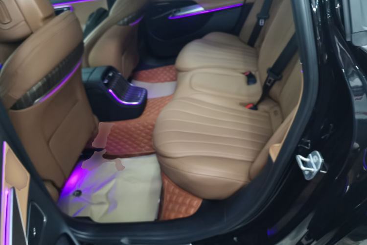 Used Mercedes-Benz E-Class New Energy 2024 E 350 e L Plug-in Hybrid Sedan
