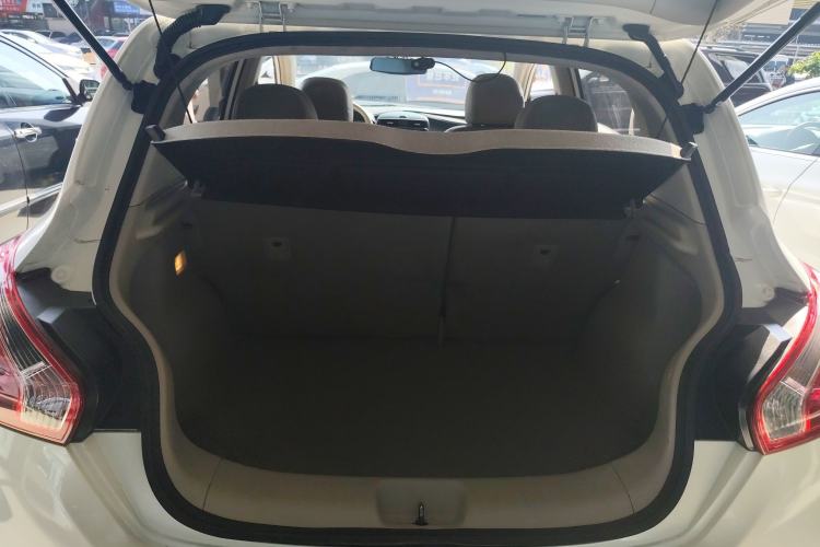 Used Nissan Tiida 2014 1.6L CVT Comfort Model
