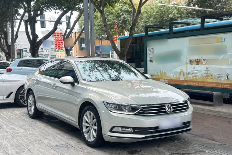Used Volkswagen Magotan 2019 330TSI DSG Leading Model China VI Standard
