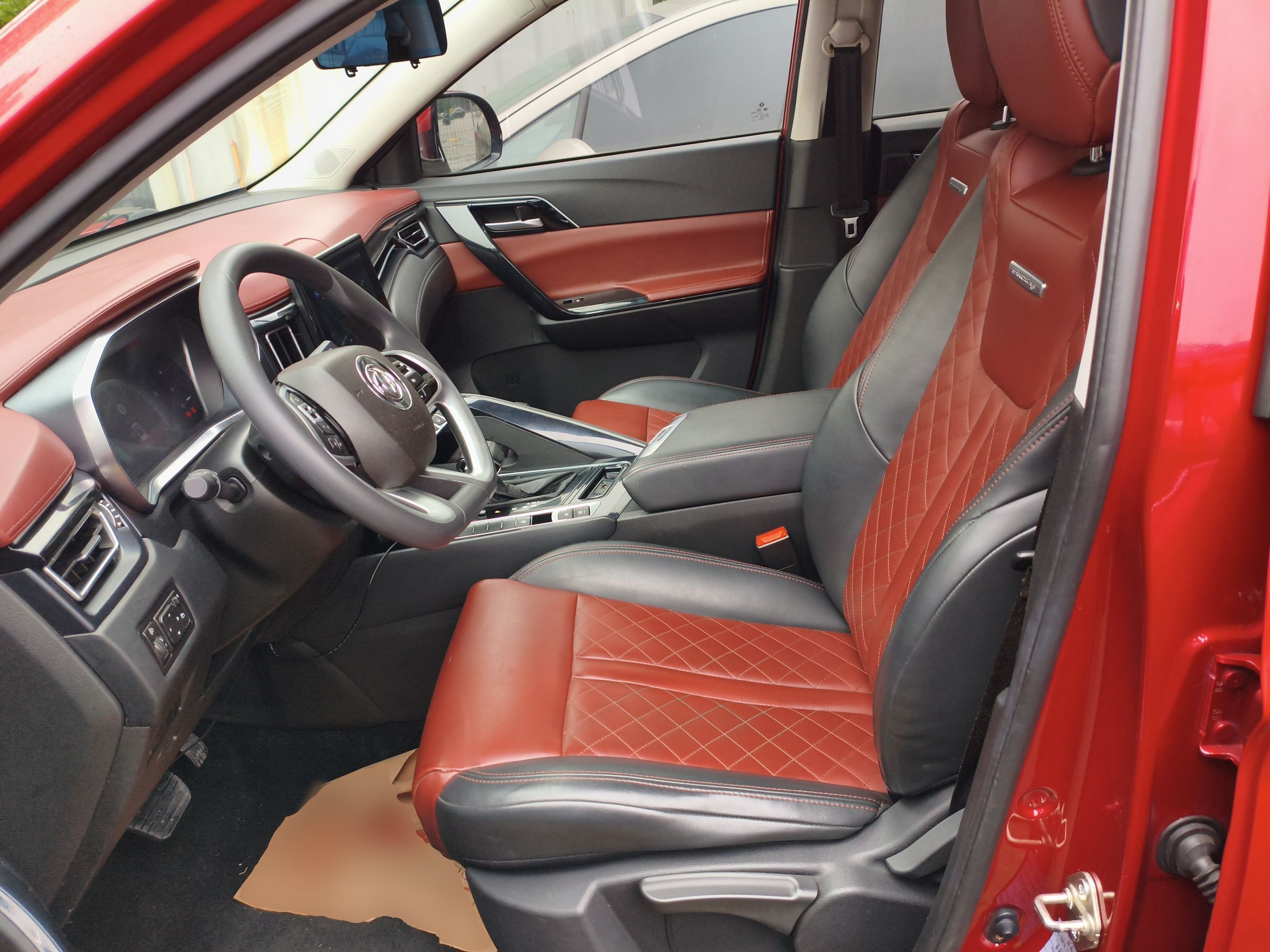 Переднее сиденье в автомобиле