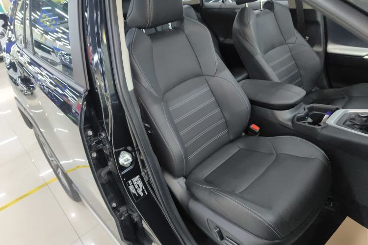 Used Toyota Wildlander 2023 Dual-Motor 2.5L E-CVT Four-Wheel Drive Prestige Edition
