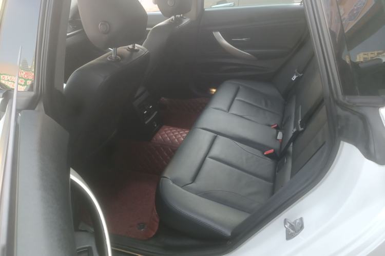 Used BMW 3 Series GT 2013 320i Leading Model
