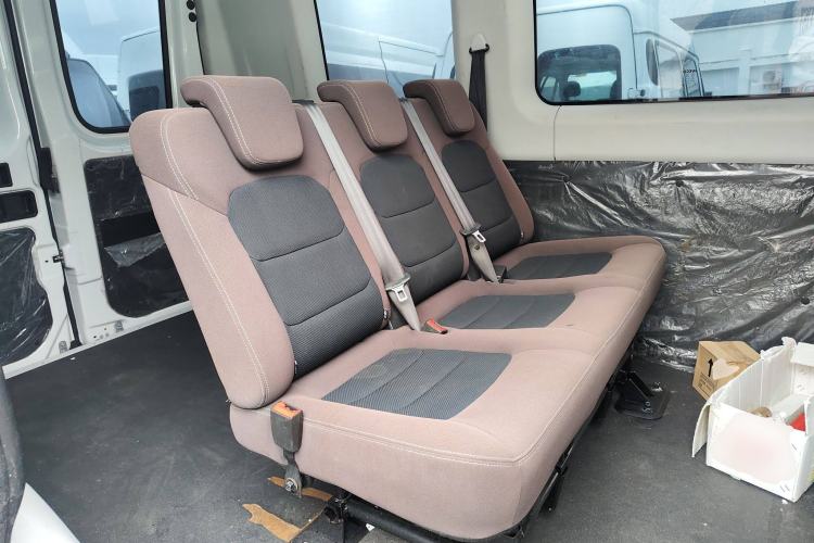 Used Iveco Eurocargo 2021 2.0T Manual Super-Rui Short Wheelbase High-Roof Side-Sliding Door F1A