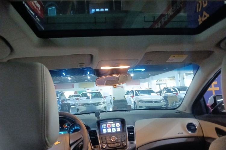 Used Chevrolet Cruze 2015 1.5L Classic SE MT
