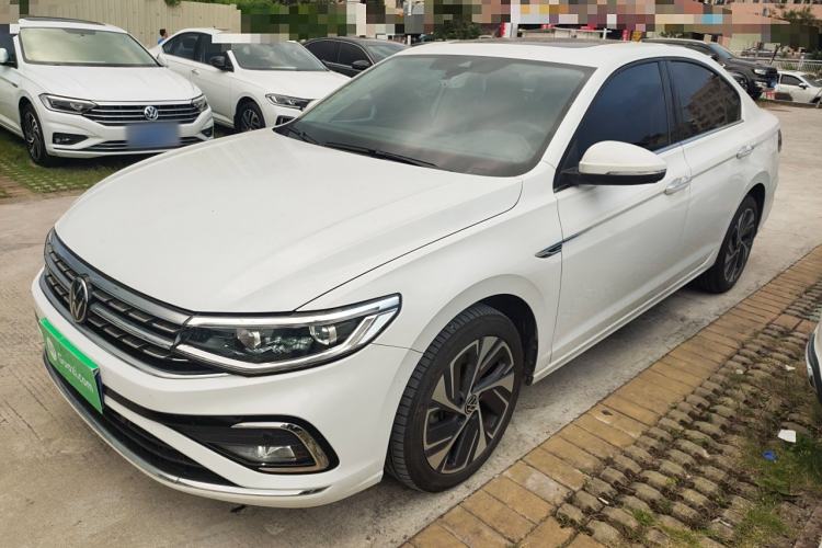 Used Volkswagen Bora 2023 300TSI DSG Prestige Edition
