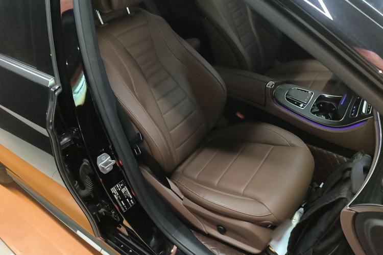 Used Mercedes-Benz E-Class 2023 Restyled E 300 L Sporty and Stylish Edition
