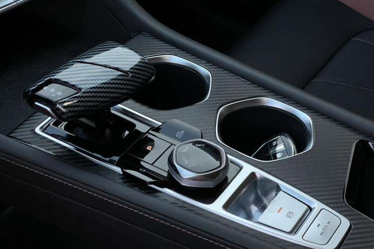 Used Changan Eado 2024 PLUS Blue Whale NE 1.4T GDI DCT High-Energy Edition
