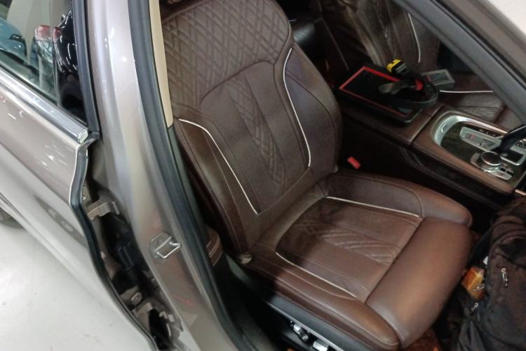 Used BMW 7 Series 2016 730Li Luxury Model
