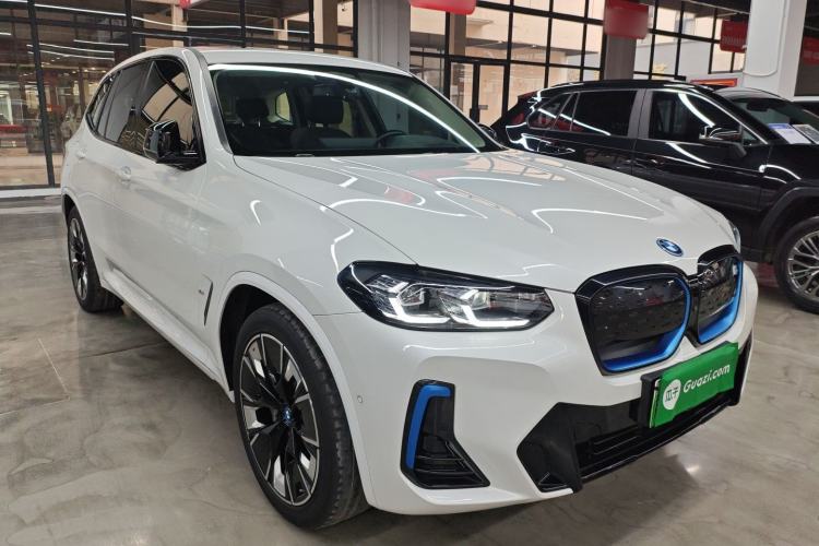 Used BMW iX3 2022 Leading Type
