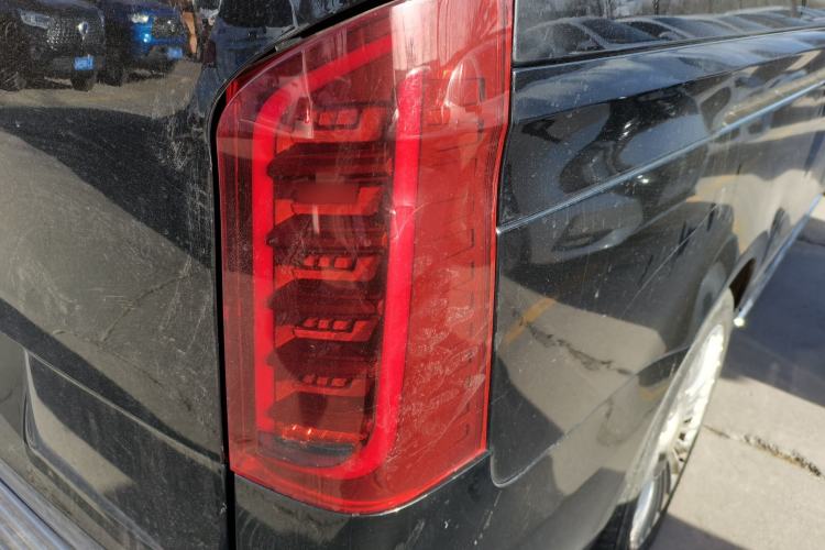 Used Mercedes-Benz Vito 2021 2.0T Elite Version 7 Seats
