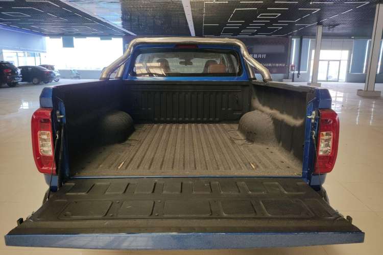 Used SAIC MAXUS Xingji 2023 Starry H 2.0T Automatic Diesel Dual-Turbo All-Wheel Drive Luxury Edition Long Wheelbase