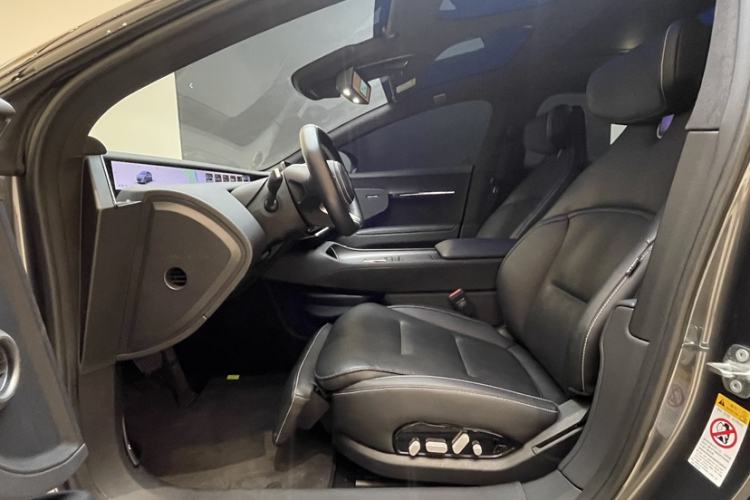 Used  12 2025 Ultra Extended-Range Edition