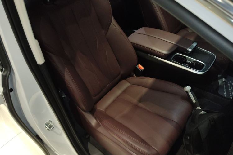 Used Buick Century 2023 2.0T Six-Seater Yinshi Edition

