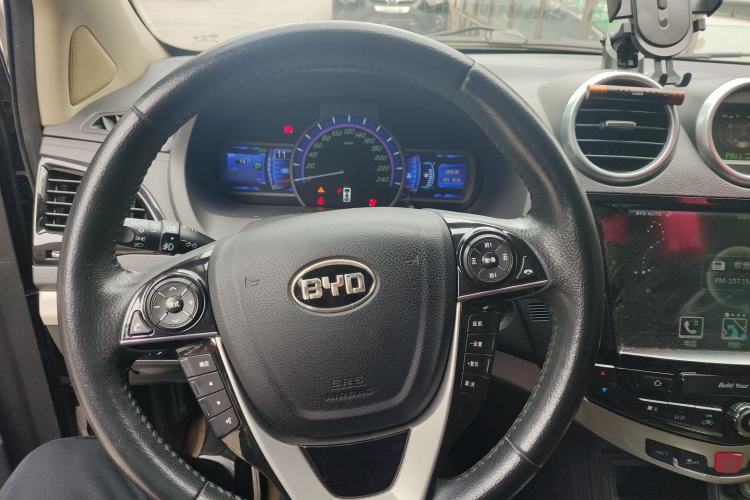 Used BYD S7 2015 2.0T Upgraded Automatic Luxury Version