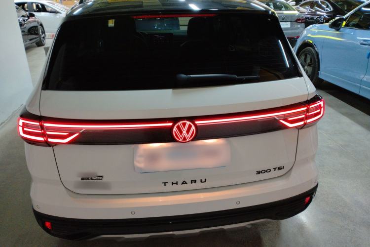 Used Volkswagen Tharu 2024 300TSI Two-Wheel-Drive Moon Luxury Edition
