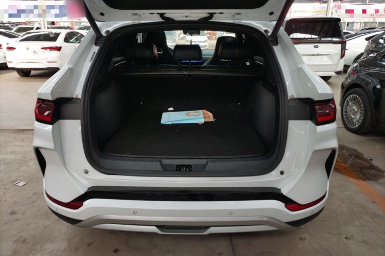 Used BYD Song PLUS New Energy 2023 Champion Edition DM-i 110KM Flagship Model
