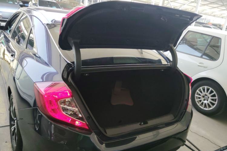 Used Honda Civic 2016 220TURBO CVT Prestige Edition
