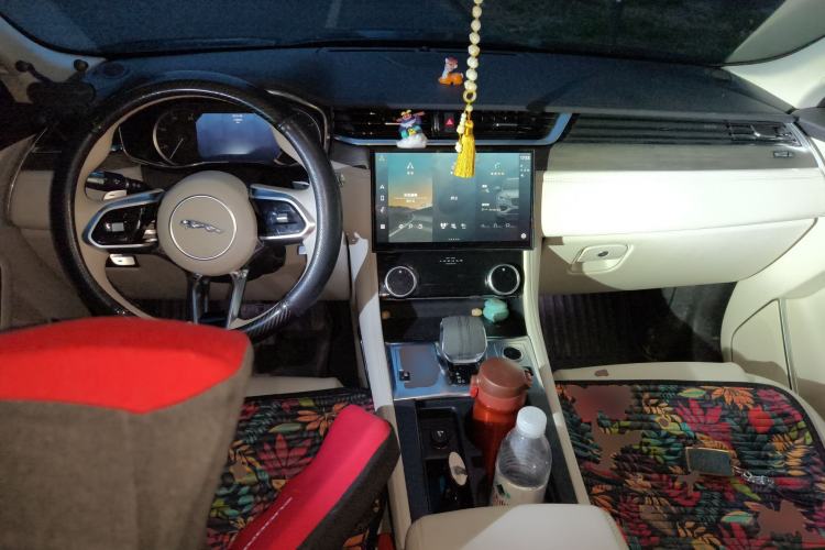 Used Jaguar F-PACE 2021 250 PS
