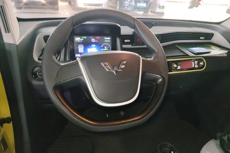 Used Wuling Hongguang MINIEV 2021 Macaron Premium Model – Lithium Iron Phosphate
