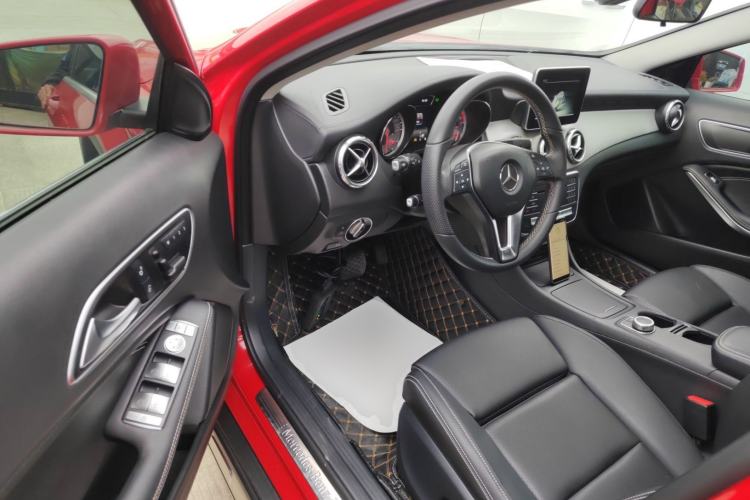 Used Mercedes-Benz GLA 2016 GLA 200 Fashion Model