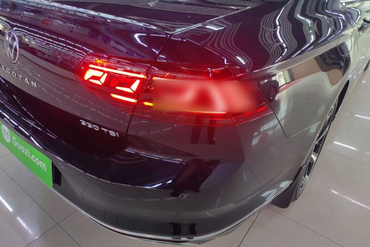 Used Volkswagen Magotan 2025 Zhongxiang Version 330TSI DSG Luxury Edition
