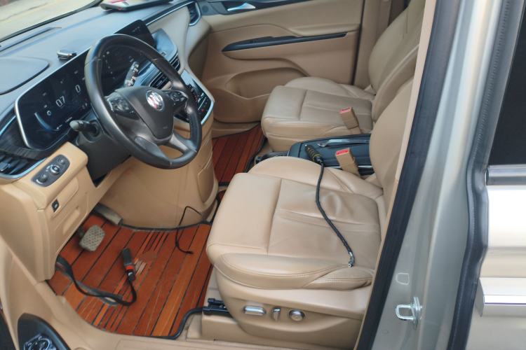 Used Buick GL8 2020 ES Land Cruiser 653T Luxury Model
